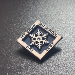 MT. SNOW Ski School Pin